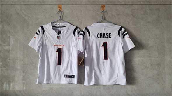 Women%27s Cincinnati Bengals #1 Ja%27Marr Chase White F.U.S.E. Vapor Stitched Jersey